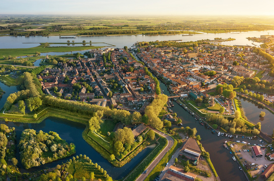 t8dgZvHhJK2p2ZC58dpoSWPXO2dMahOEP0VI9OkUbgU-luchtfoto - vesting - linge - zon - Ministerie van Beeld