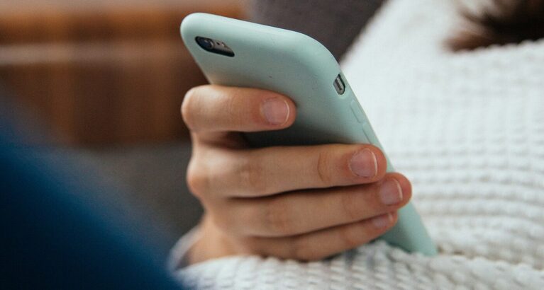 charlesdeluvio-XwbzsOOC0Ws-unsplash